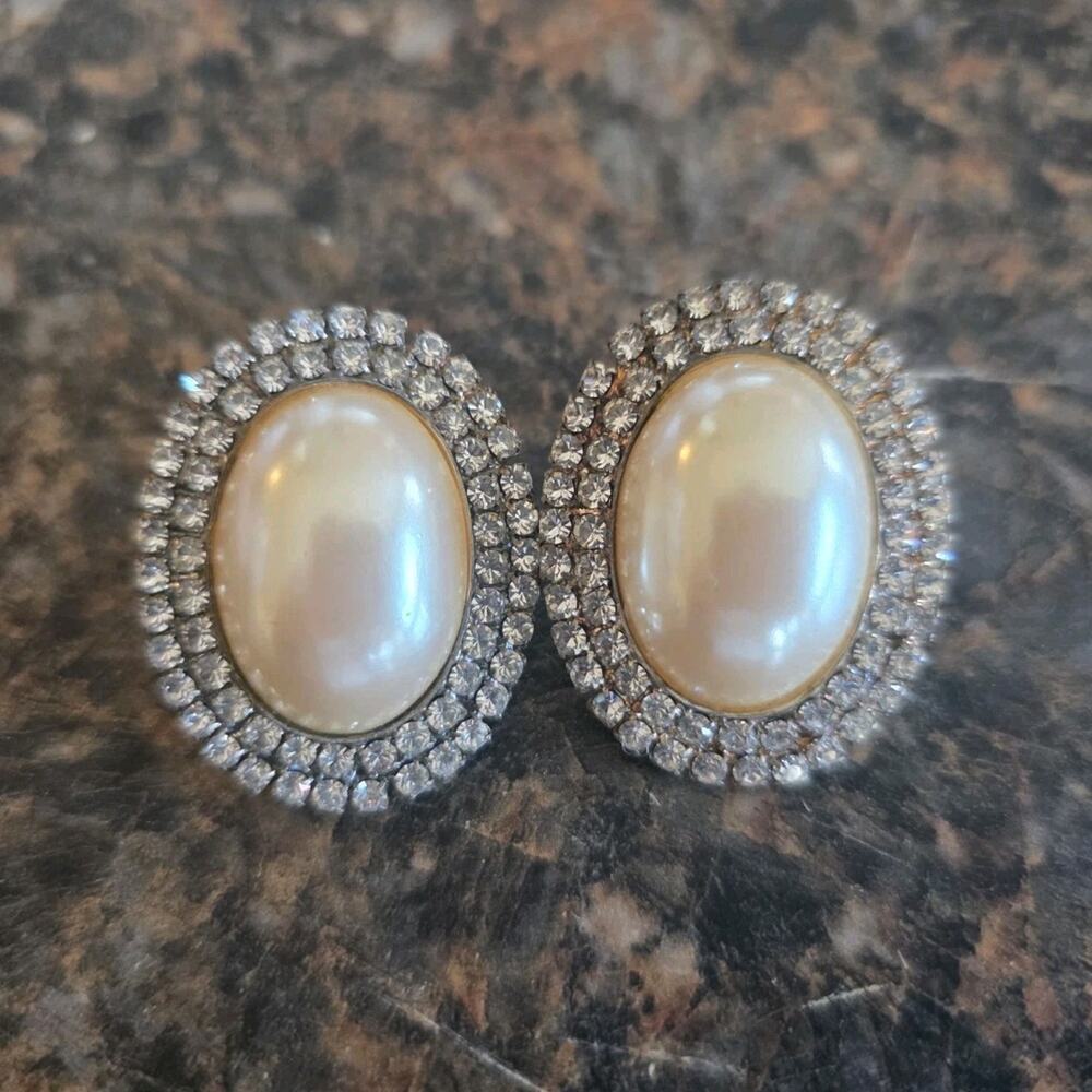 Vintage Oval White Imitation Pearl Rhinestone Stud Earrings Silver Cluster